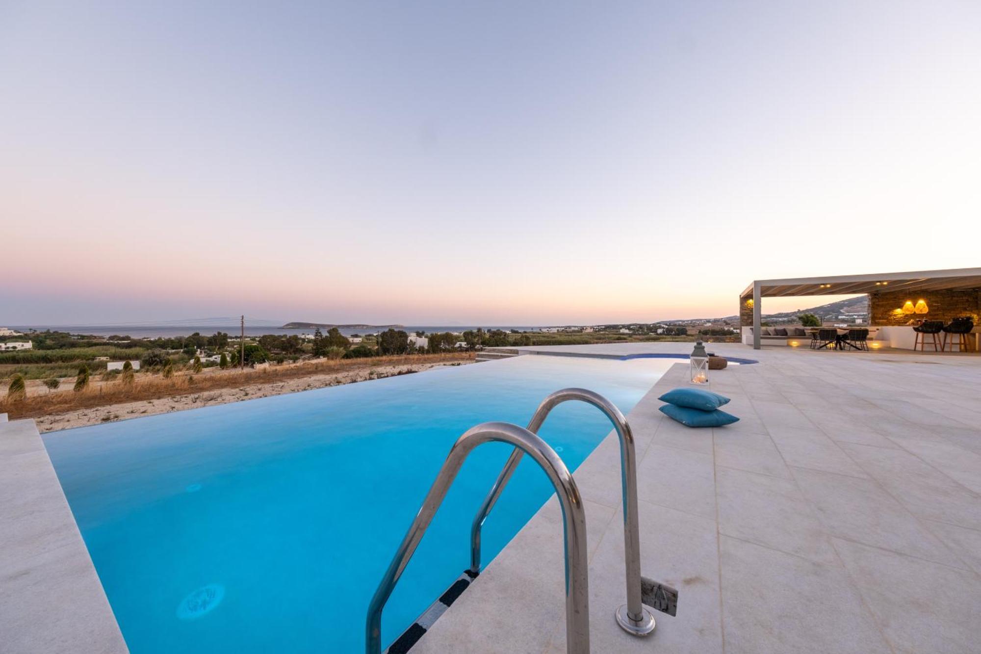 Golden Bay Luxury Villas And Suites Chrisi Akti  Exteriör bild