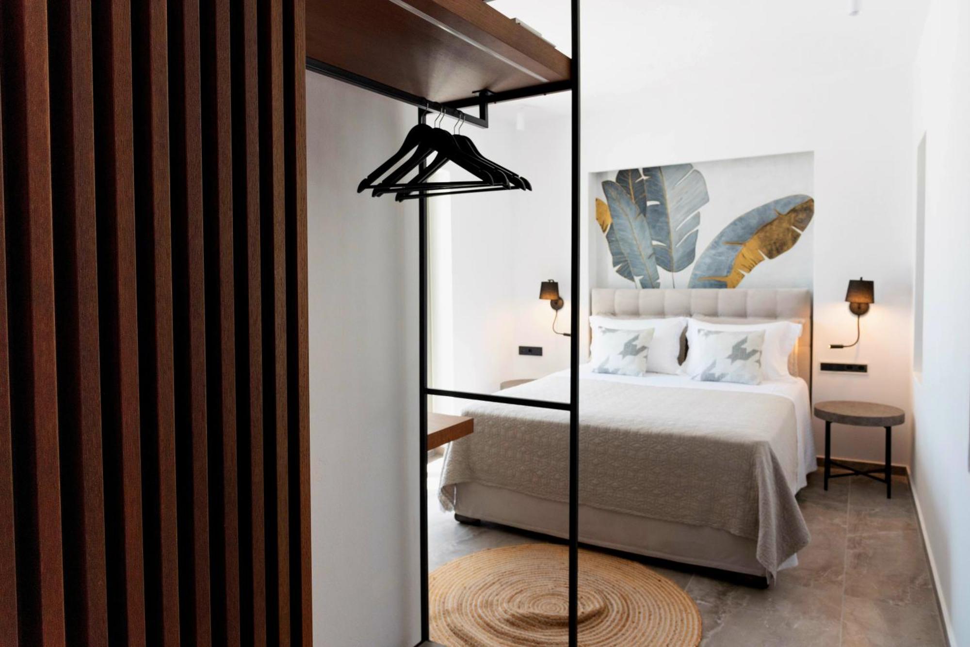 Golden Bay Luxury Villas And Suites Chrisi Akti  Exteriör bild